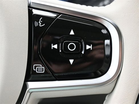 Used 2024 Volvo XC60 T8 Plus w/ Protection Package Premier image 22