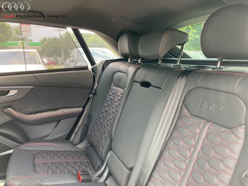 New 2025 Audi RS Q8 performance image 31