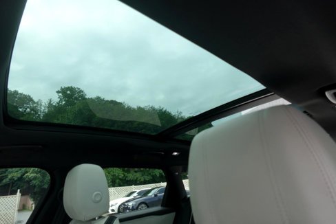 Used 2021 Land Rover Range Rover Velar R-Dynamic S image 14