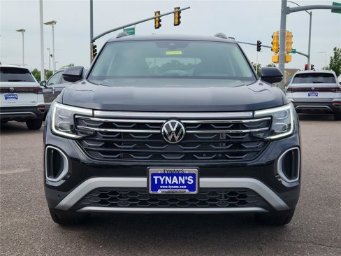 New 2025 Volkswagen Atlas Peak Edition SE image 7