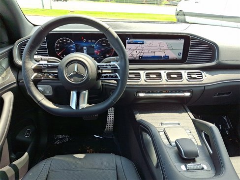 Certified 2025 Mercedes-Benz GLS 580 4MATIC image 11
