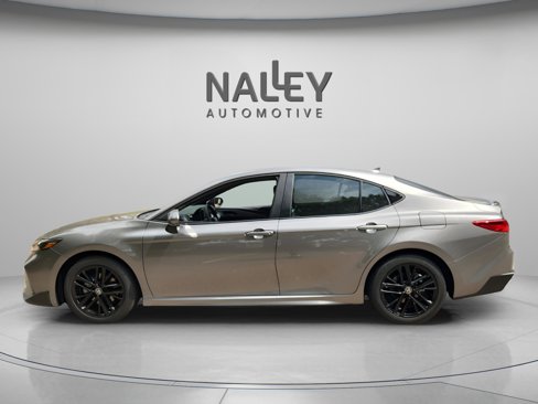 New 2026 Toyota Camry SE image 2