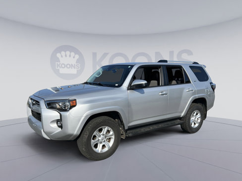 Used 2024 Toyota 4Runner SR5 image 1