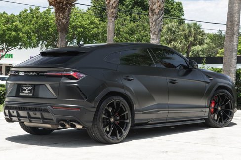Used 2021 Lamborghini Urus image 8