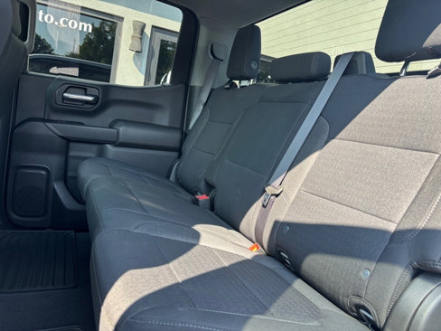 Used 2022 Chevrolet Silverado 1500 LT image 12