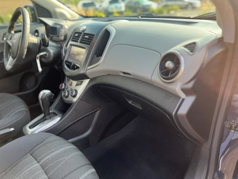 Used 2015 Chevrolet Sonic LT image 36