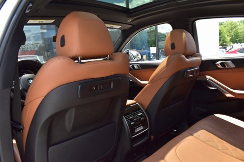 Used 2023 BMW X6 xDrive40i w/ M Sport Package image 15