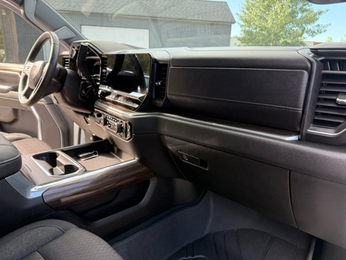Used 2024 Chevrolet Silverado 2500 LT w/ Z71 Sport Edition image 17