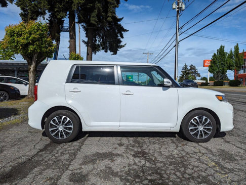 Used 2015 Scion xB image 7