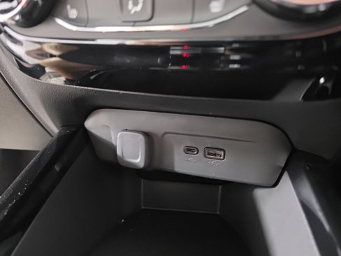 New 2025 Chevrolet Trax LT w/ Driver Confidence Package image 21