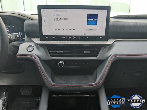 Used 2025 Ford Explorer ST-Line image 18