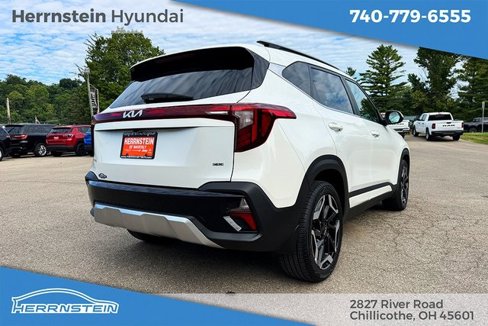 Used 2024 Kia Seltos SX w/ SX Sunroof Package image 32