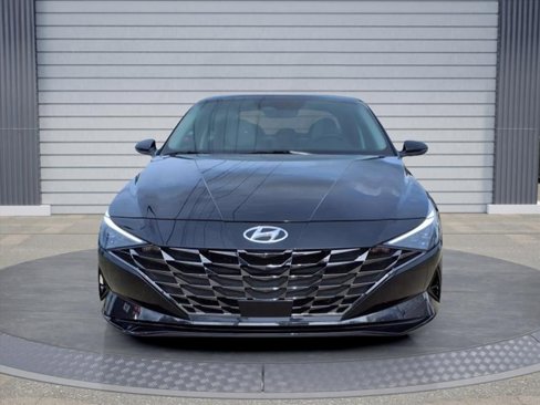 Used 2023 Hyundai Elantra Limited image 8