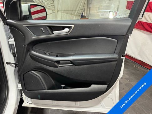 Used 2024 Ford Edge SEL image 12