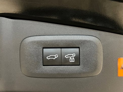 Used 2024 Lexus RZ 450e Premium w/ Technology Package image 7