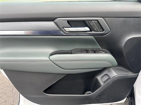 New 2026 GMC Terrain AT4 w/ Convenience Package III image 14