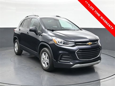 Used 2021 Chevrolet Trax LT image 1