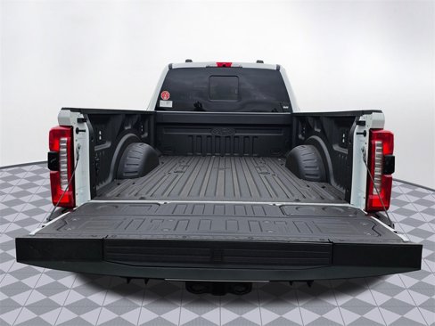 New 2025 Ford F350 Lariat w/ Lariat Ultimate Package image 17