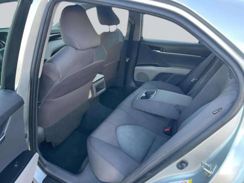 Used 2018 Toyota Camry LE w/ Convenience Package image 11