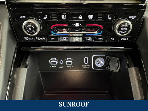 New 2025 Jeep Grand Cherokee L Summit w/ Advanced Protech Group IV image 25