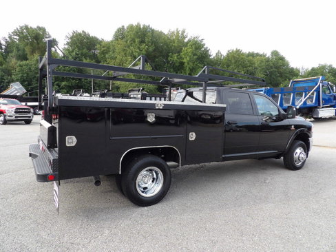 Used 2024 RAM 3500 Tradesman w/ Chrome Appearance Group image 8