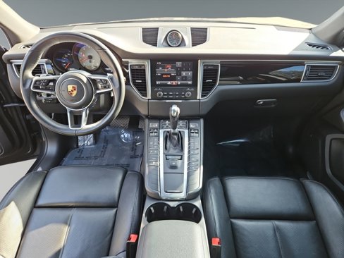 Used 2018 Porsche Macan S image 10