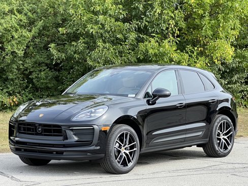 New 2026 Porsche Macan image 1