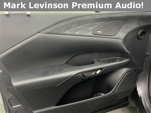 Certified 2024 Lexus RX 450h AWD w/ Luxury Package image 9