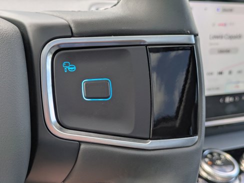 New 2025 Ford Expedition Active image 16
