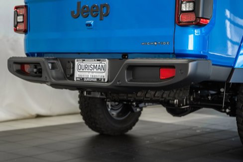 New 2025 Jeep Gladiator Sport image 7
