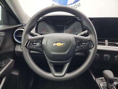 Used 2024 Chevrolet Trax LS w/ LS Convenience Package image 21