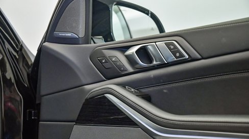 New 2026 BMW X7 M60i image 23