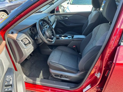 Used 2021 Nissan Rogue SV image 23
