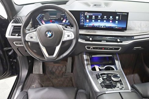 Used 2024 BMW X7 xDrive40i w/ Executive Package image 13