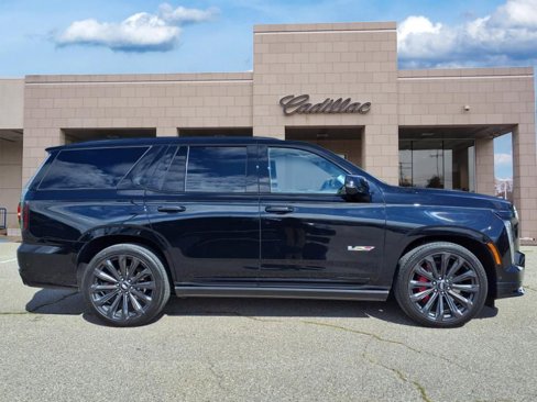 Used 2025 Cadillac Escalade V image 4