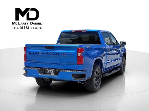 New 2026 Chevrolet Silverado 1500 Custom w/ Turbomax Blackout Package image 5