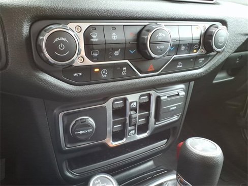 Used 2024 Jeep Wrangler Sport S image 23