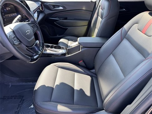 Certified 2024 Chevrolet Trax RS w/ Sunroof Package image 11