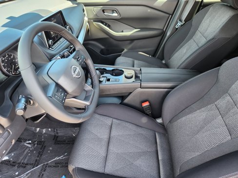 New 2026 Nissan Rogue SV image 8