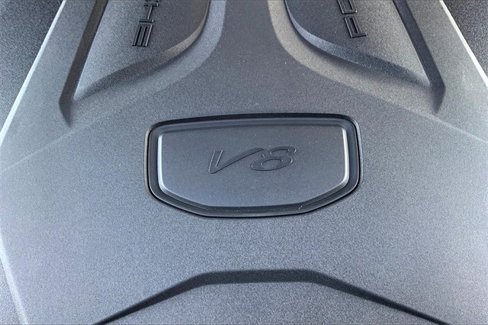 New 2026 Porsche Cayenne GTS image 40