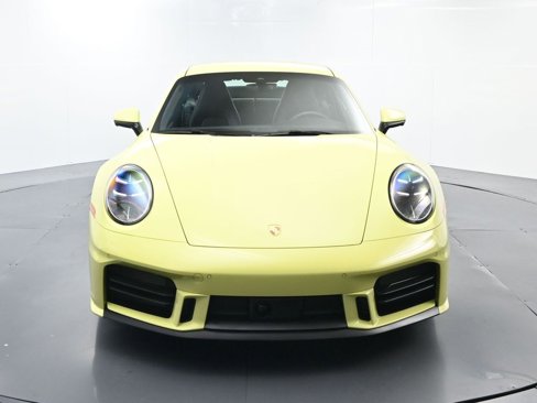 Certified 2025 Porsche 911 Carrera image 17