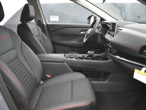 New 2026 Nissan Rogue SV image 22