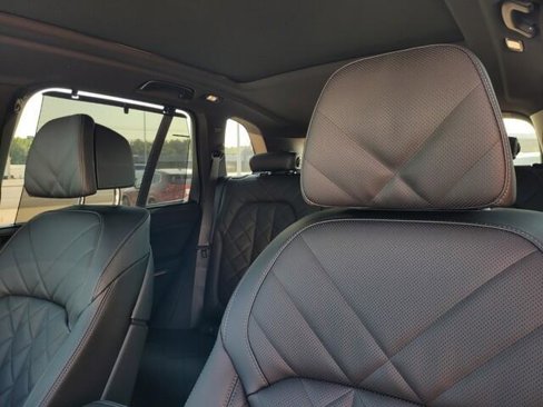 New 2026 BMW X5 xDrive40i w/ Executive Package image 30