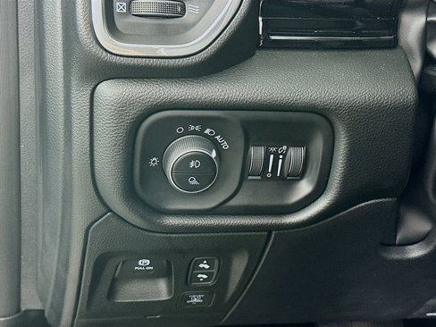 New 2026 RAM 1500 Laramie image 13
