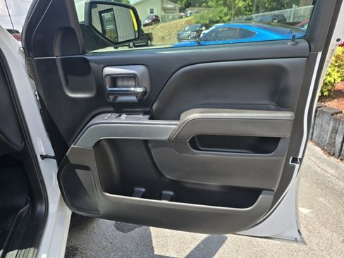 Used 2018 Chevrolet Silverado 1500 LT w/ All Star Edition image 18