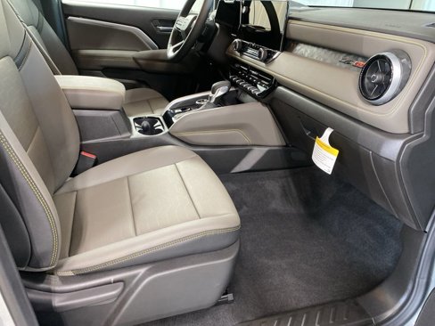 New 2026 Chevrolet Colorado ZR2 w/ Technology Package image 19
