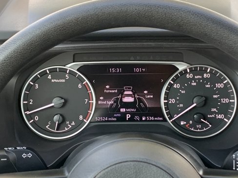 Used 2024 Nissan Rogue S image 9
