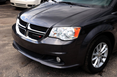 Used 2020 Dodge Grand Caravan SXT image 26