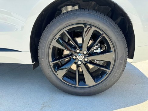 New 2025 Jaguar F-PACE R-Dynamic S image 23