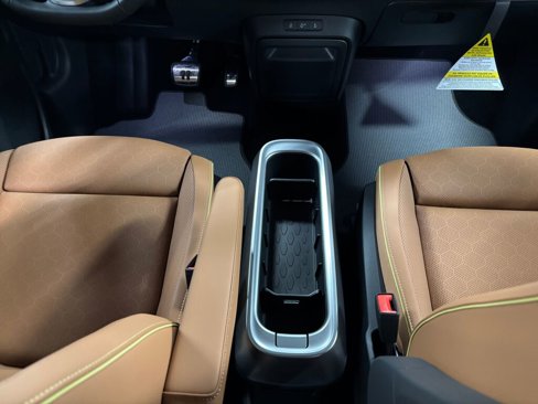 New 2025 Volkswagen ID. Buzz Pro S Plus image 28